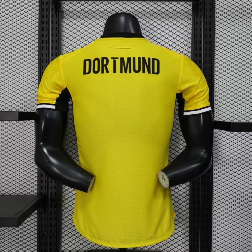 Dortmund DOM Player version 26/27 - Choppe ton maillot